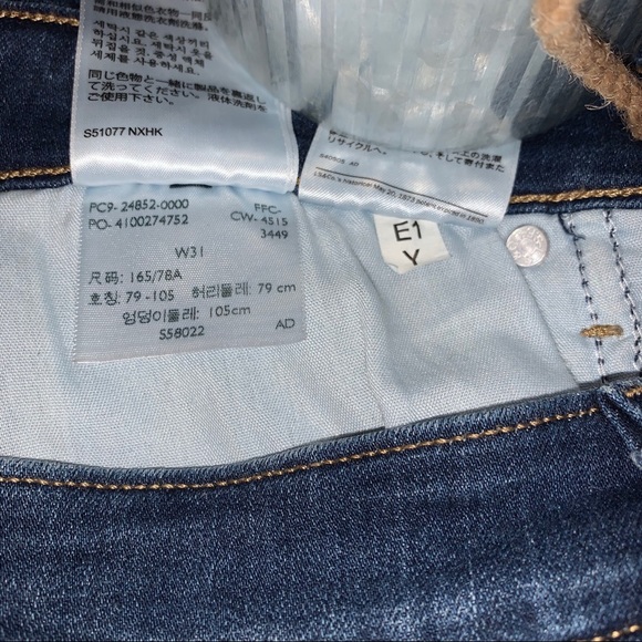 NWOT Levi’s skirt, just above knee, Sz 31 - Picture 10 of 10